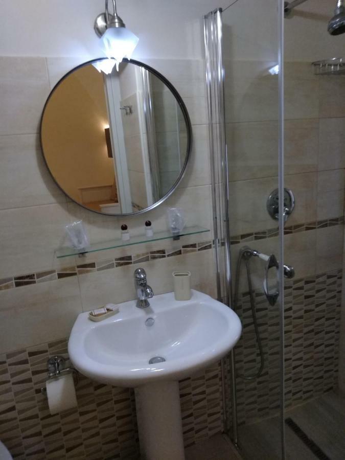 La Maison Di Nicoletta Gaète Extérieur photo